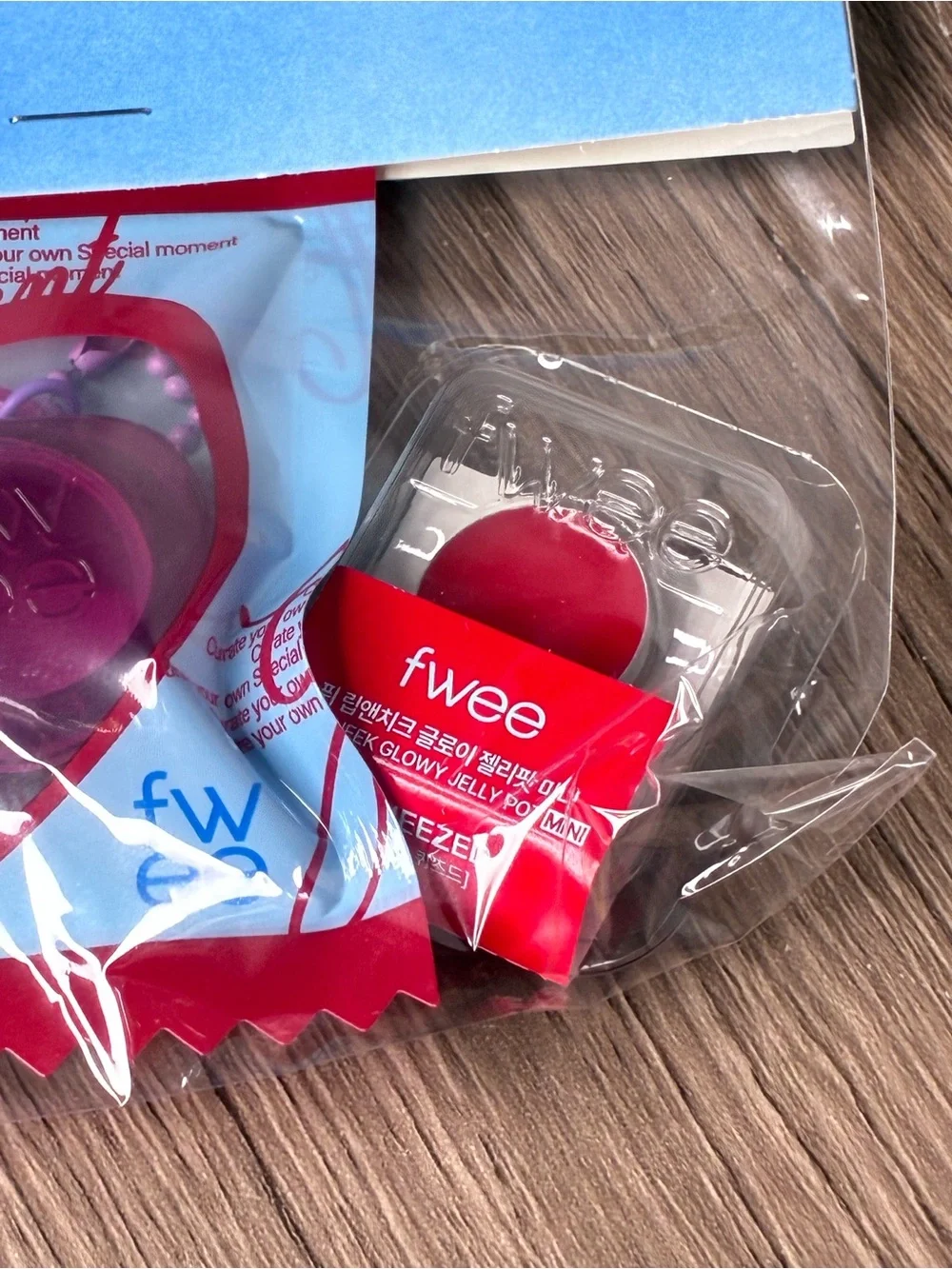 🐼 3/$25 NWT fwee Lip & Cheek Glowy Jelly Pot mini + Keychain Set - K Beauty